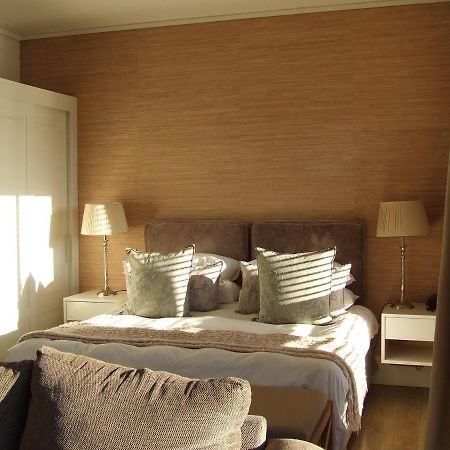 210 Gallery Luxury Studio Apartment Knysna Bagian luar foto