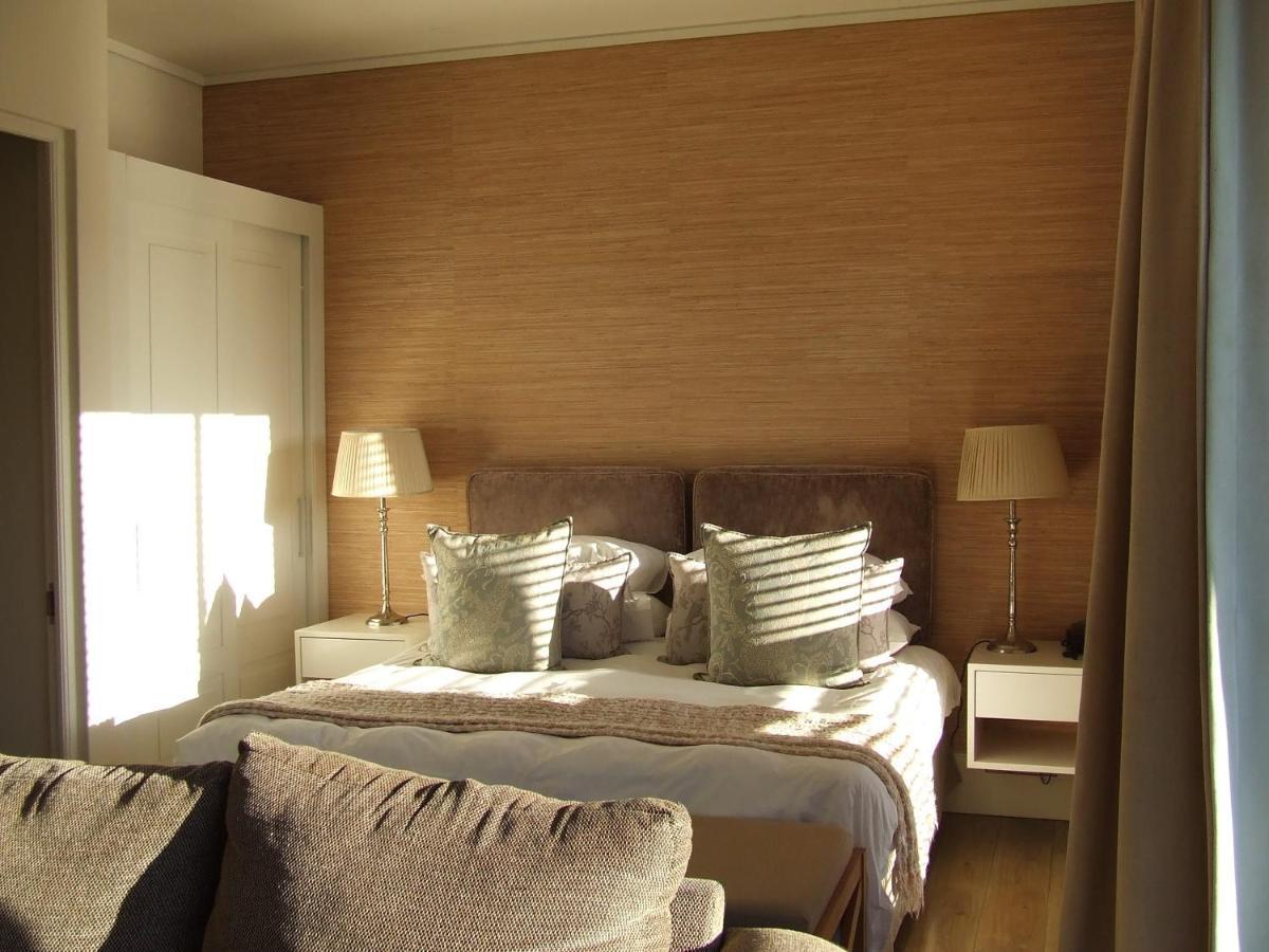 210 Gallery Luxury Studio Apartment Knysna Bagian luar foto
